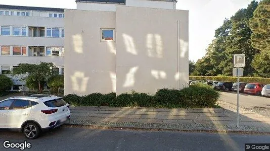 Lejligheder til salg i Charlottenlund - Foto fra Google Street View