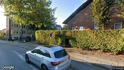 Lejligheder til salg i Charlottenlund - Foto fra Google Street View