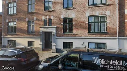 Lejligheder til salg i Charlottenlund - Foto fra Google Street View