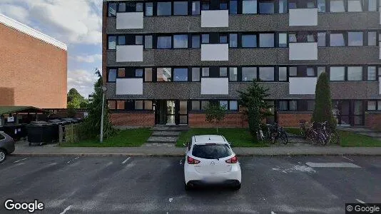 Lejligheder til salg i Humlebæk - Foto fra Google Street View