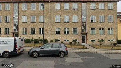 Lejligheder til salg i Charlottenlund - Foto fra Google Street View