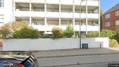 Lejligheder til salg i Charlottenlund - Foto fra Google Street View