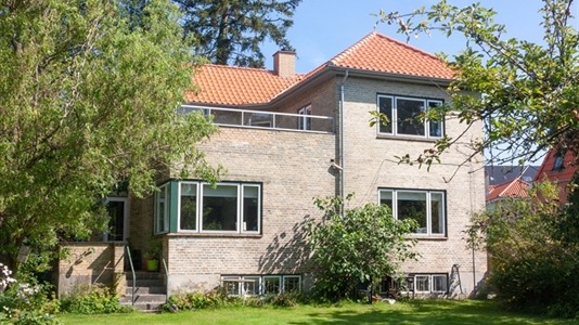 200 m2 villa i Hellerup til leje